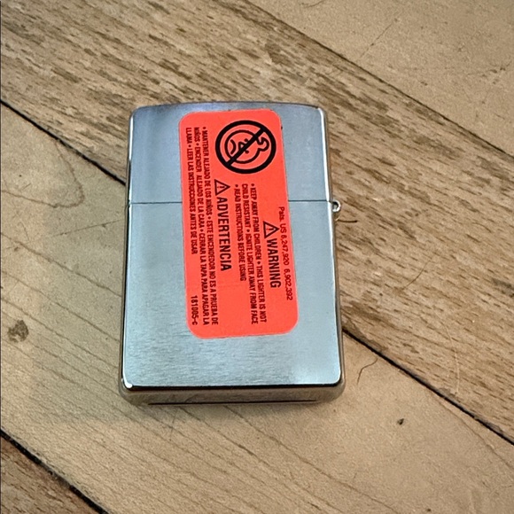 Packers Zippo Lighter - new in box Green Bay NFL - Picture 2 of 6